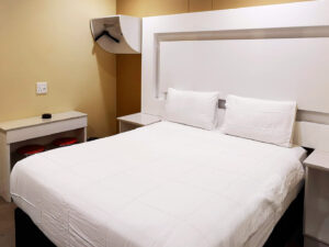 Deluxe Room - Sea Cow Lake